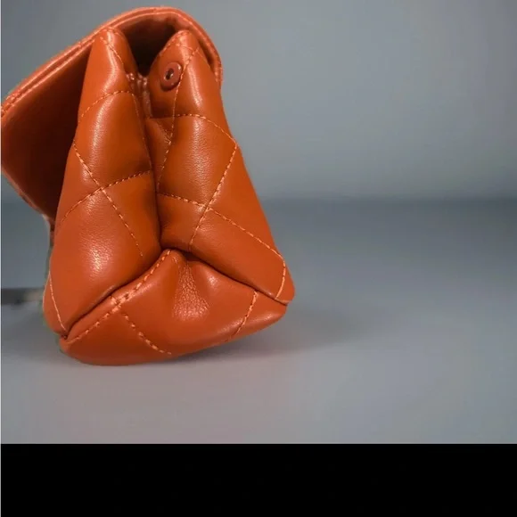 🆕CXL by Christian Lacroix Diamond Quilted Shoulder Bag Rust Designer 9”Wx6”H - Picture 4 of 10